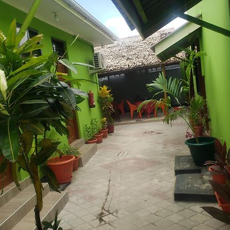 דאר א-סאלאם L&J Modern Backpackers Bnb מראה חיצוני תמונה