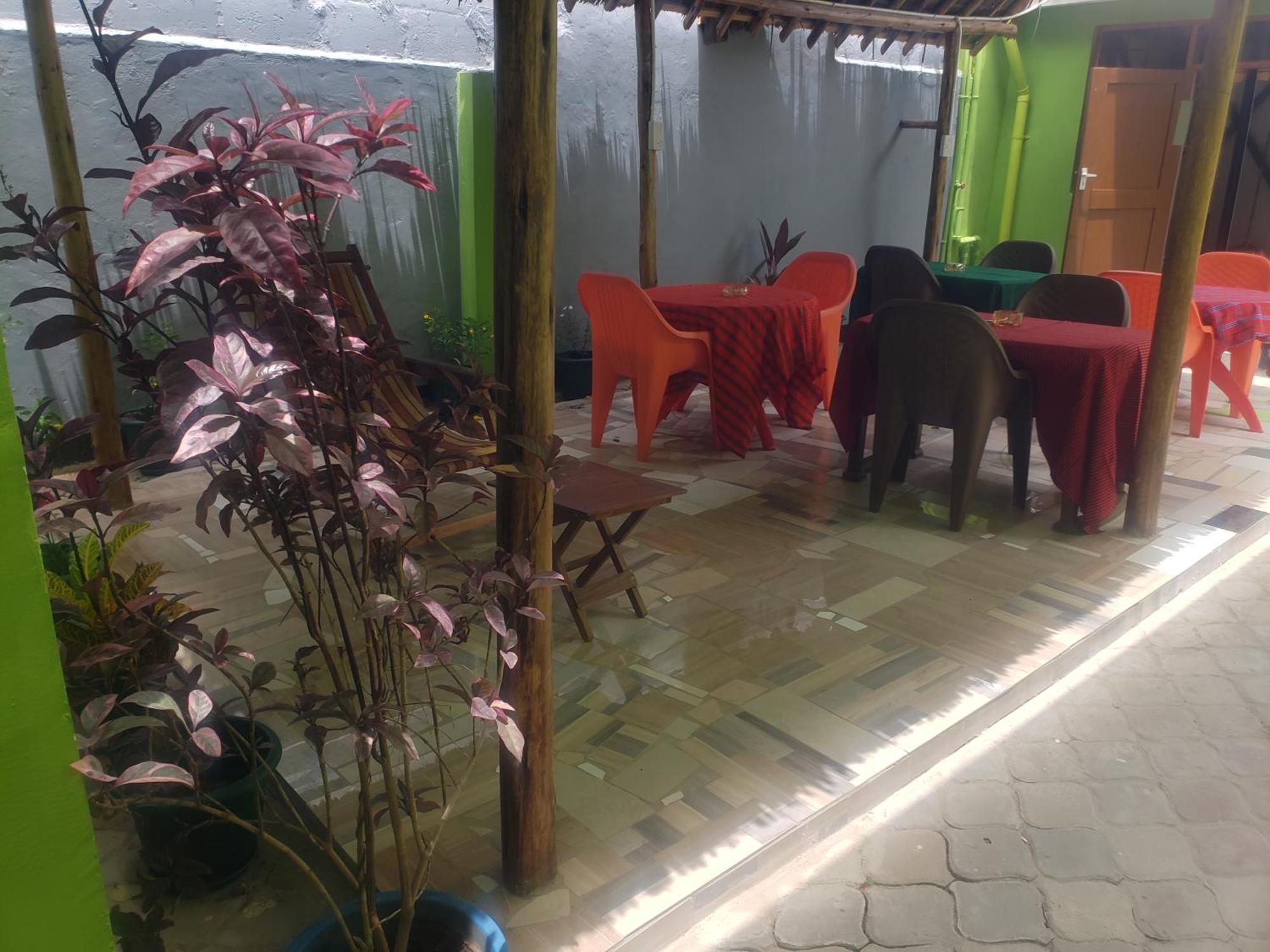 דאר א-סאלאם L&J Modern Backpackers Bnb מראה חיצוני תמונה