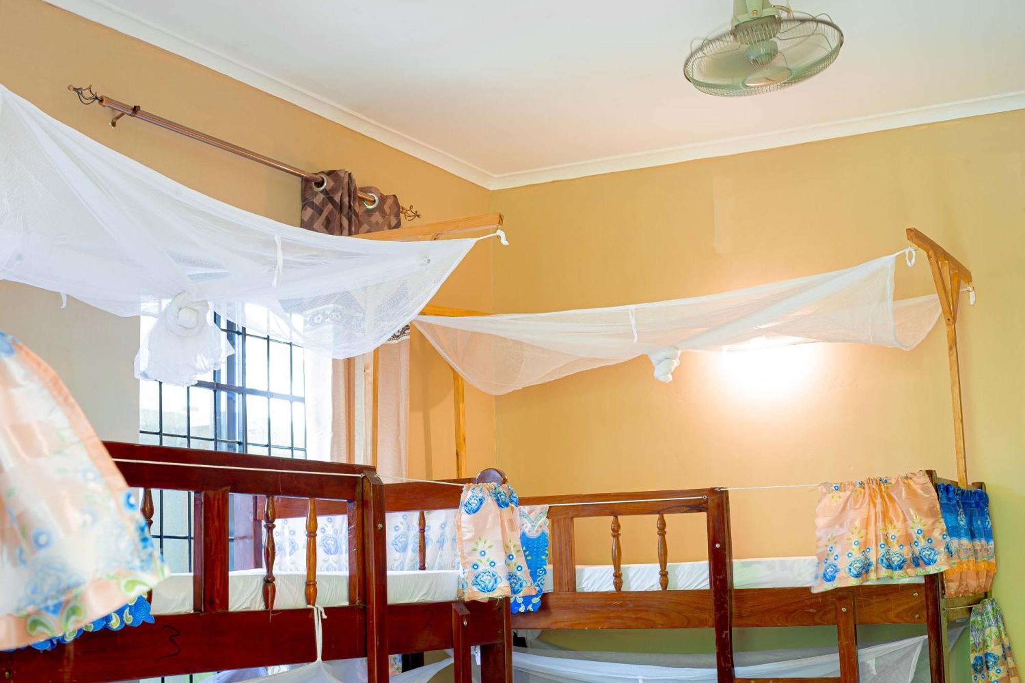 דאר א-סאלאם L&J Modern Backpackers Bnb מראה חיצוני תמונה