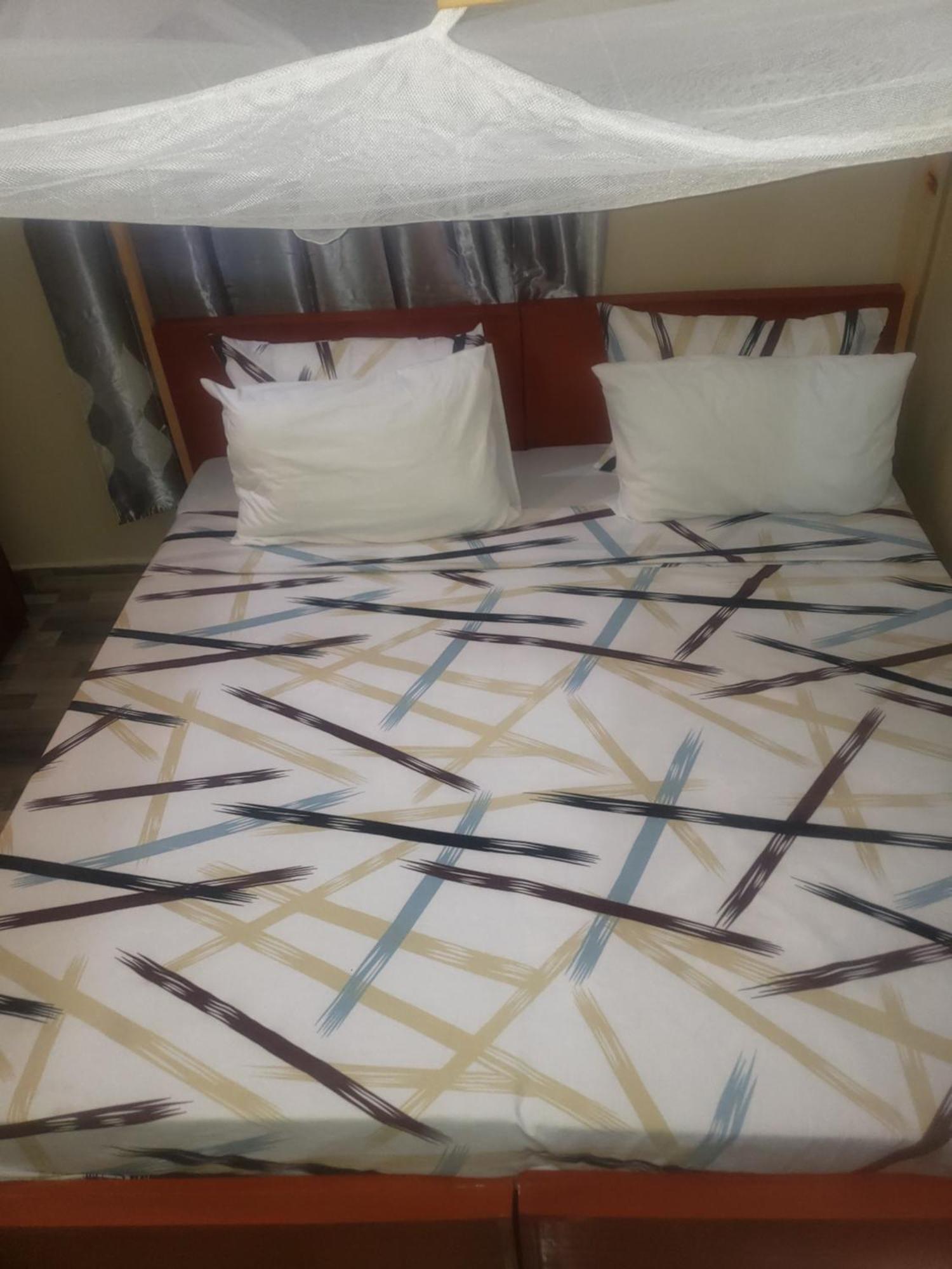 דאר א-סאלאם L&J Modern Backpackers Bnb מראה חיצוני תמונה