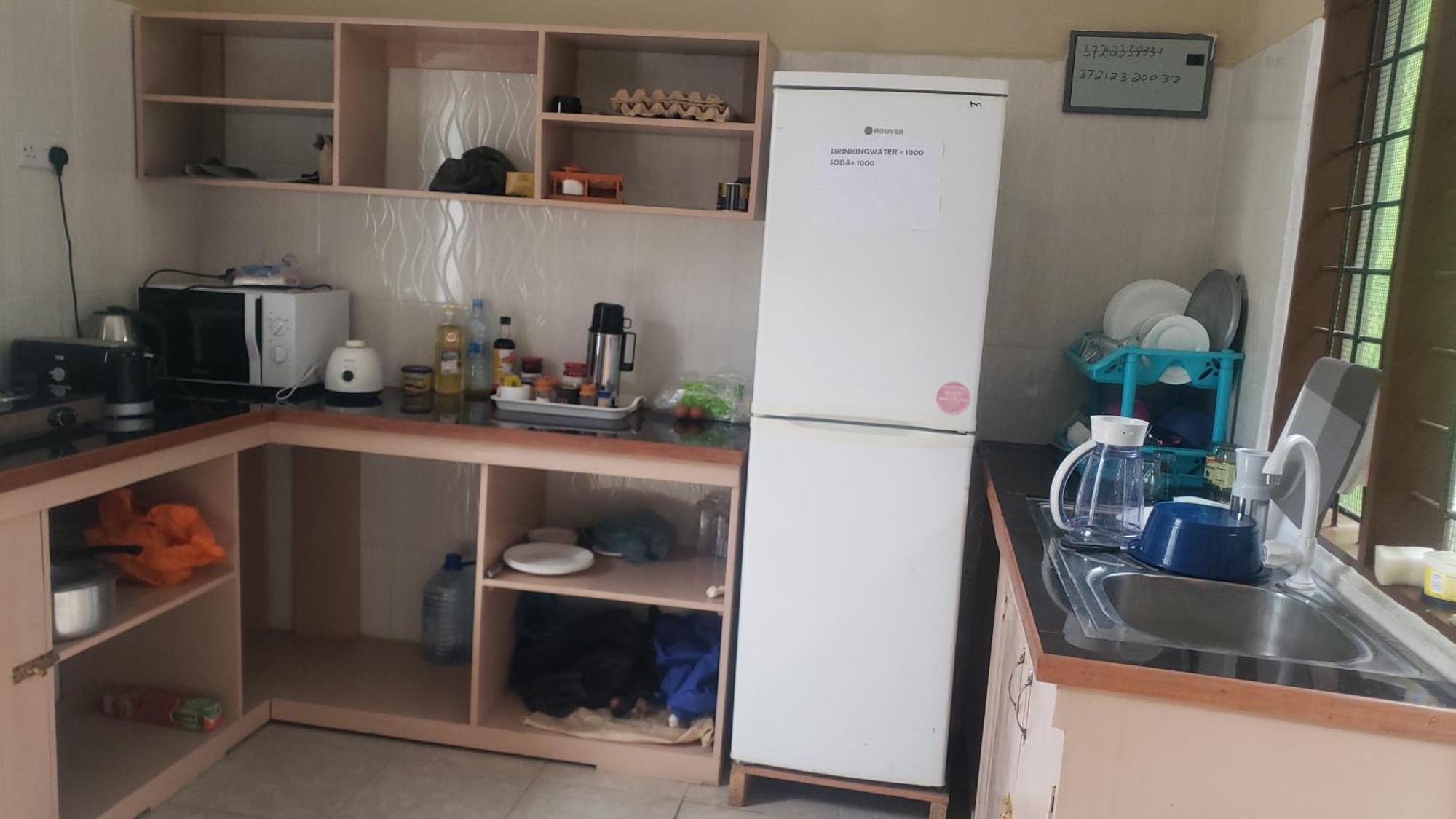 דאר א-סאלאם L&J Modern Backpackers Bnb מראה חיצוני תמונה