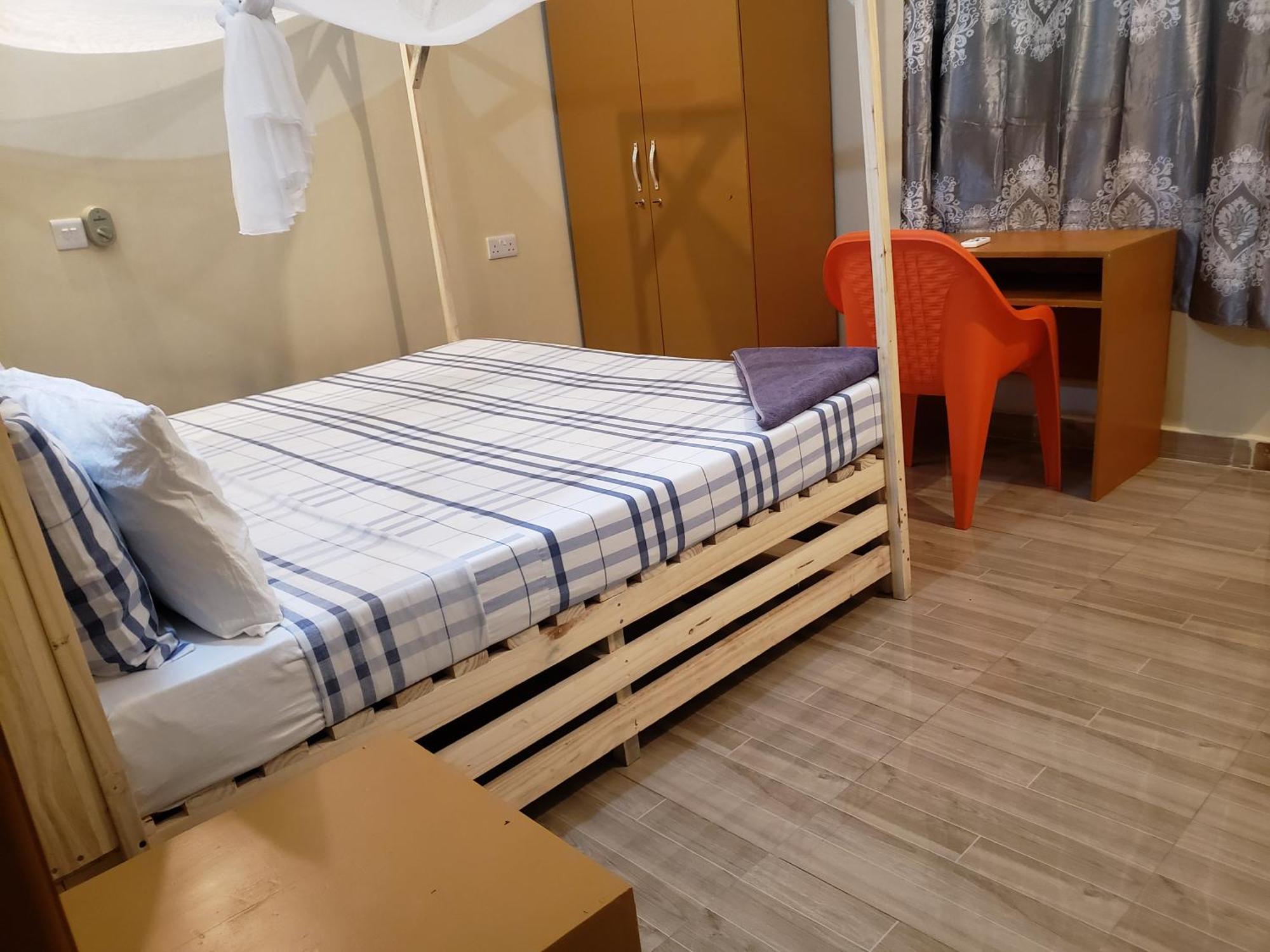 דאר א-סאלאם L&J Modern Backpackers Bnb מראה חיצוני תמונה